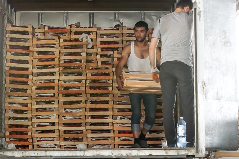 Çörəyi daşdan çıxaranlar