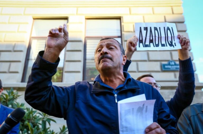 Tofiq Yaqublu aclıq aksiyasına başlayıb