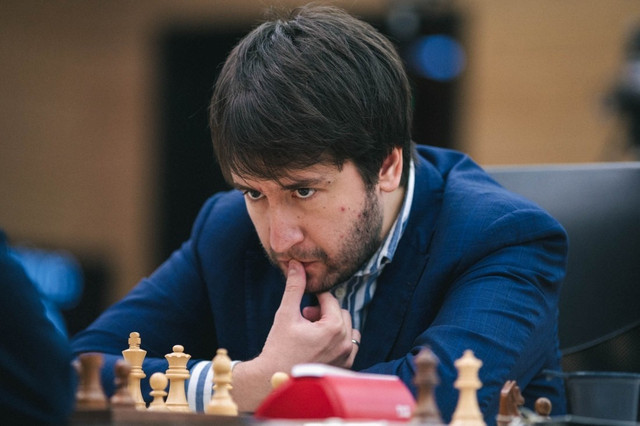 Teymur Rəcəbov Levon Aronyana qarşı qələbə qazanıb
