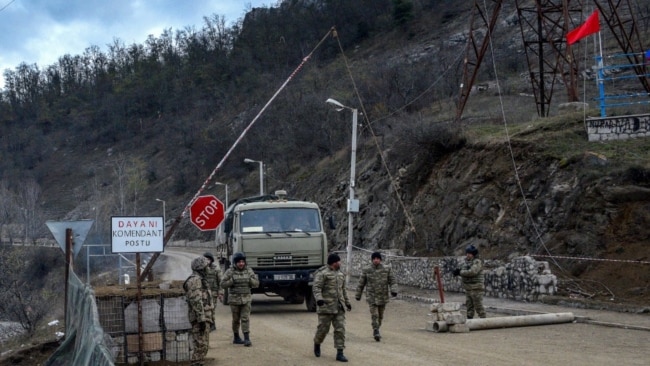 Daşaltı yaxınlığında Azərbaycan hərbçilərinə əl qumbarası atılıb, yaralanan var