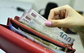 Yaşayış minimumu 14 manat , sosial yardımın ehtiyac meyarı isə 30 manat artırılır