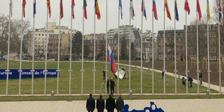 Rusiya Avropa Şurasından rəsmən çıxarıldı