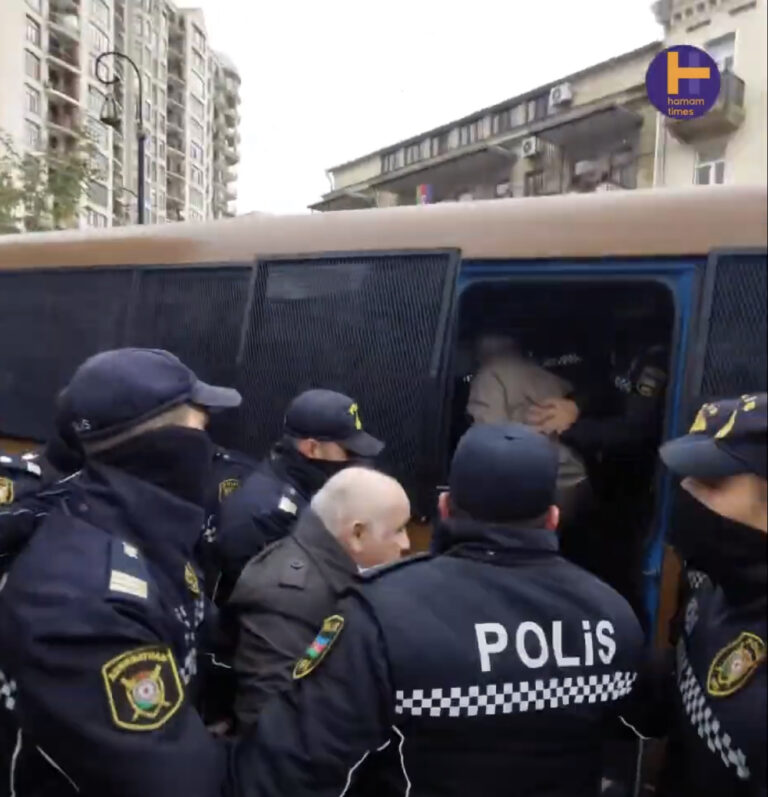 Müsavat partiyası İranın Azərbaycandakı səfirliyinin qarşısında aksiya keçirib
