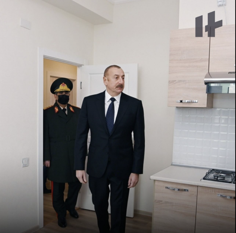 432 mənzil 1 saniyədə satılık