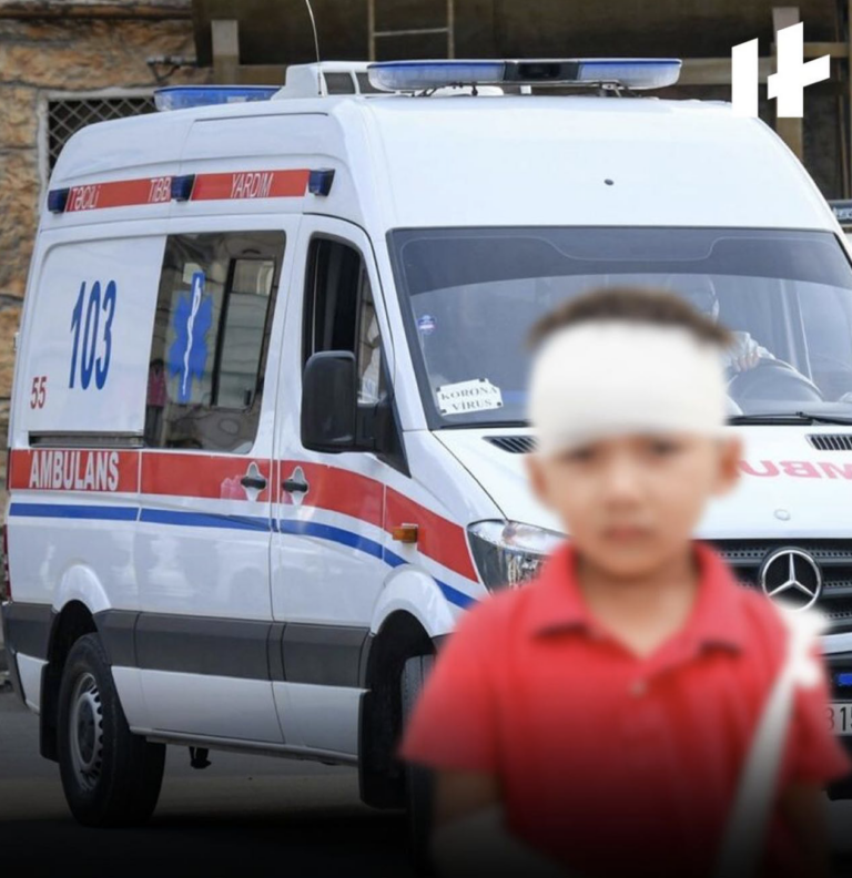 Balkondan yıxılan uşağa saatlarla təcili yardım gəlməyib