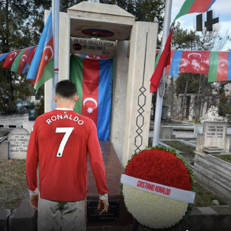 Ronaldo Rəsulzadənin məzarını ziyarət edib