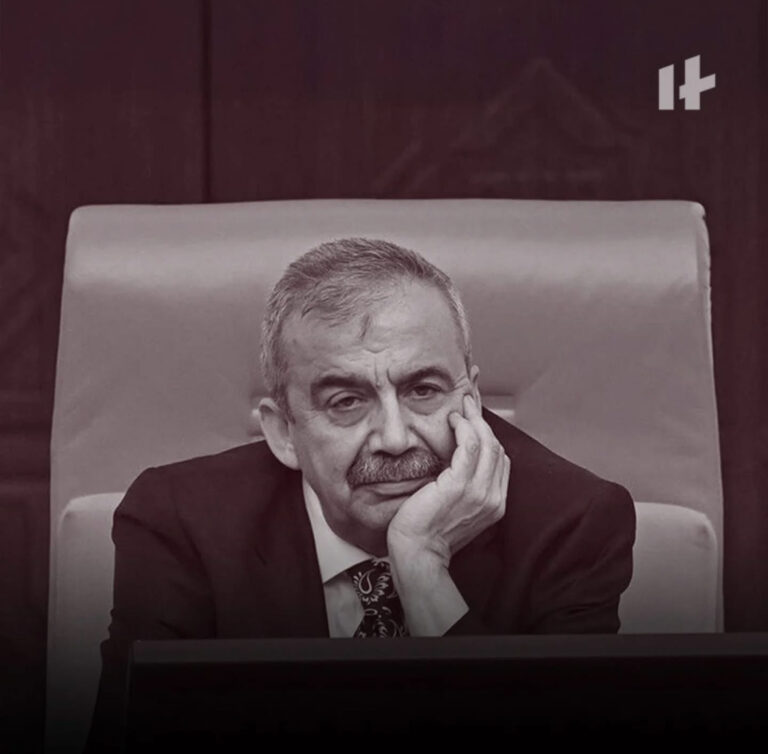 Sırrı Süreyya Öndər öldü