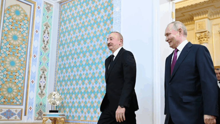 Əliyev-Putin görüşü: təyyarə böhranı, sanksiya təhdidləri və balans siyasəti