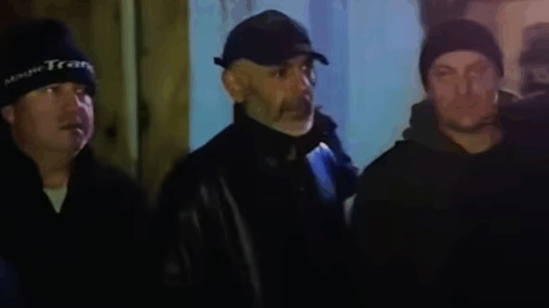 “İlişib qalmışıq İranda” – Azərbaycandan olan TIR sürücüləri